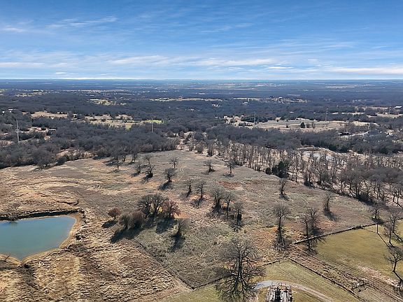 5th image of 1802 Hlavek Rd