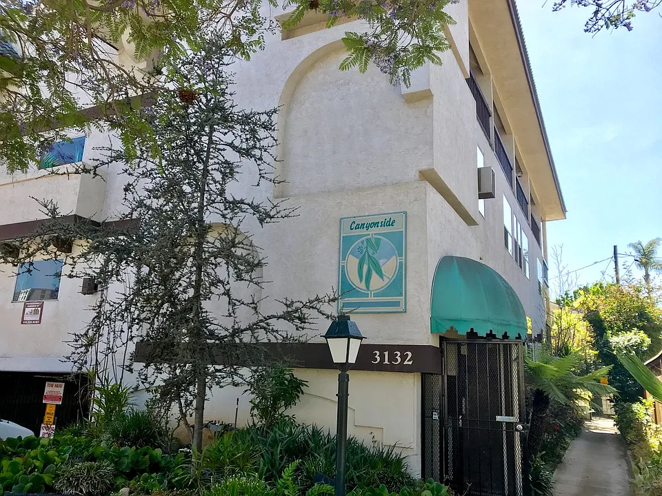 3132 3rd Ave