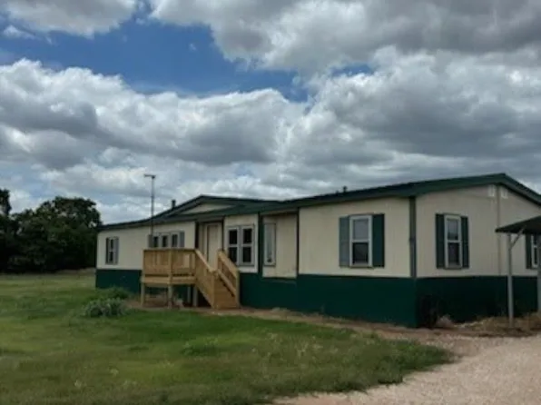66237 N 2620th Rd, Okeene, OK 73763