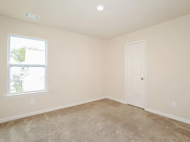 772 Fitzroy Dr — Photo 11