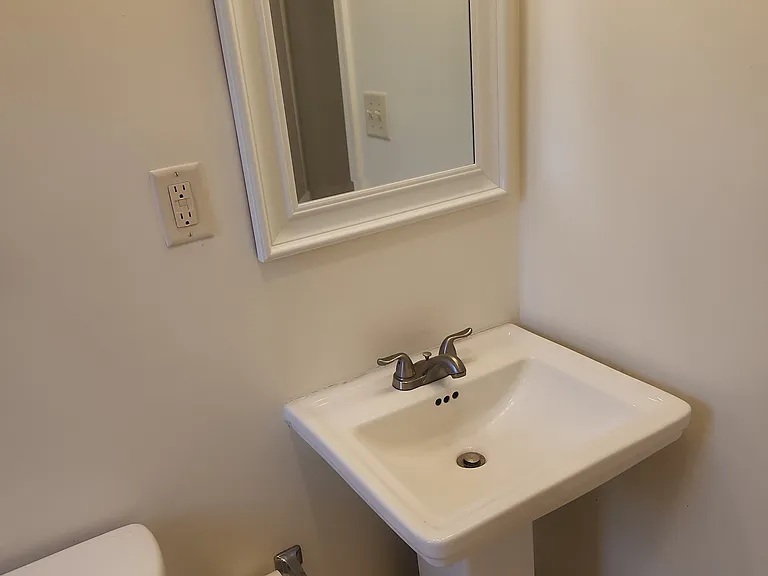 3301 Ely Pl SE #3 — Photo 8