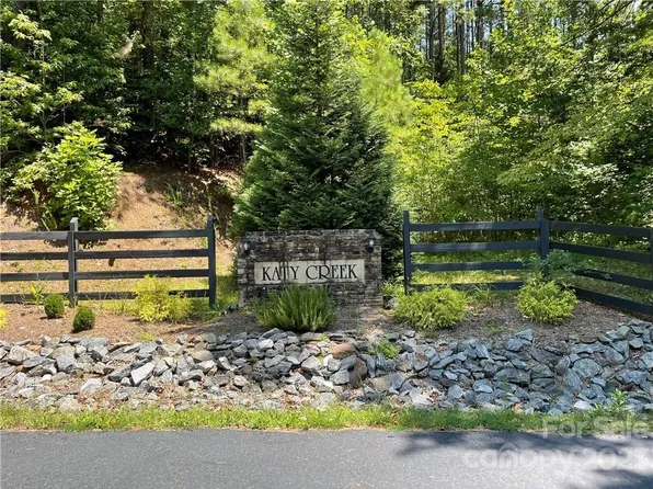 37 Clearwater Dr, Nebo, NC 28761
