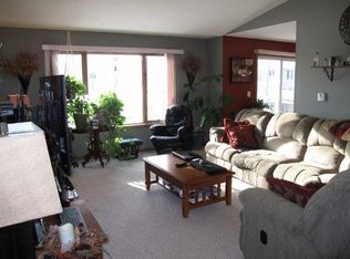 2505 Center Lake Dr, Spirit Lake, IA 51360