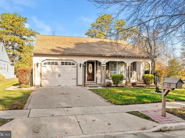 48 Dunstable Rd, Southampton, NJ 08088