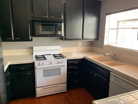 3rd image of 26006 Alizia Canyon Dr