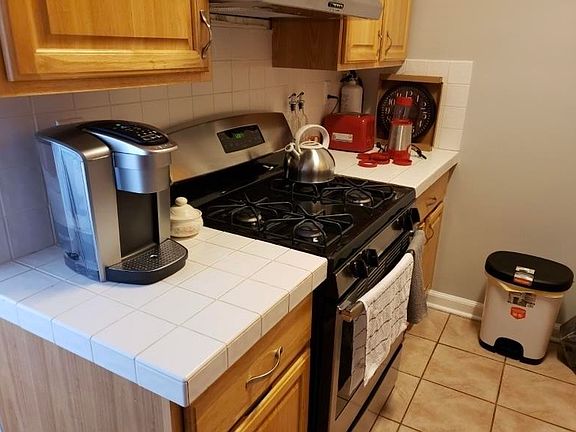3rd image of 6050 Boulevard East APT 12D