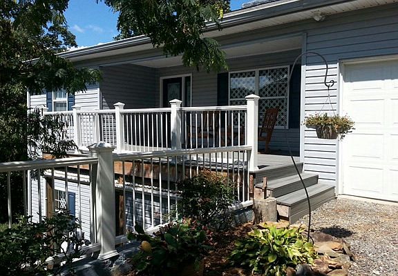 2nd image of 537 Hillside Dr
