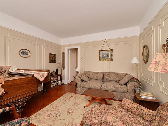 2nd image of 6819 Madeline Ct