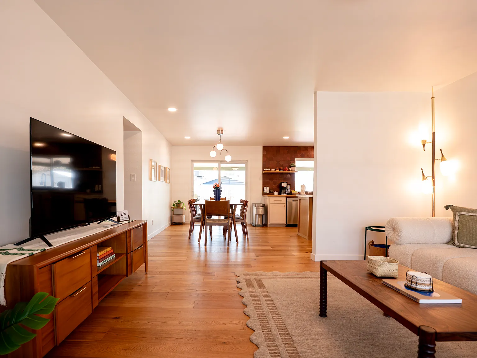 3 bed, 1446 sqft, $2,950 — Photo 4