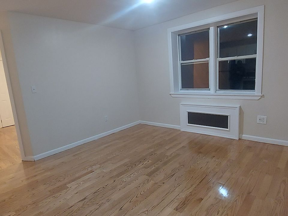 1st image of 91-32 195th St