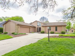 1627 Forward Pass Ct, Indianapolis, IN 46217