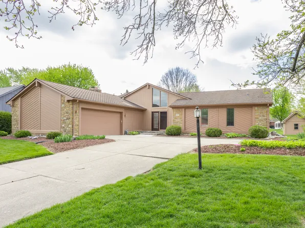 1627 Forward Pass Ct, Indianapolis, IN 46217