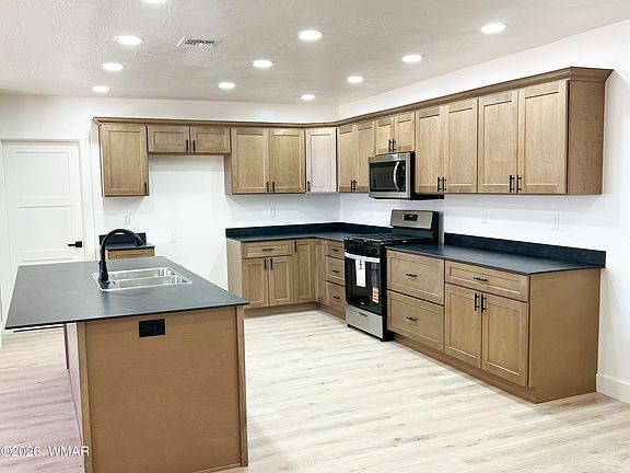 4th image of 109 Encanto Dr