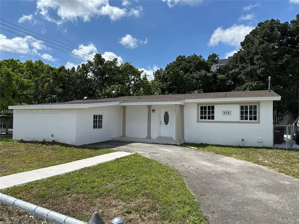 620 W 70th Pl, Hialeah, FL 33014