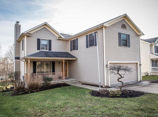 1938 Cherrywood Ln, Akron, OH 44312