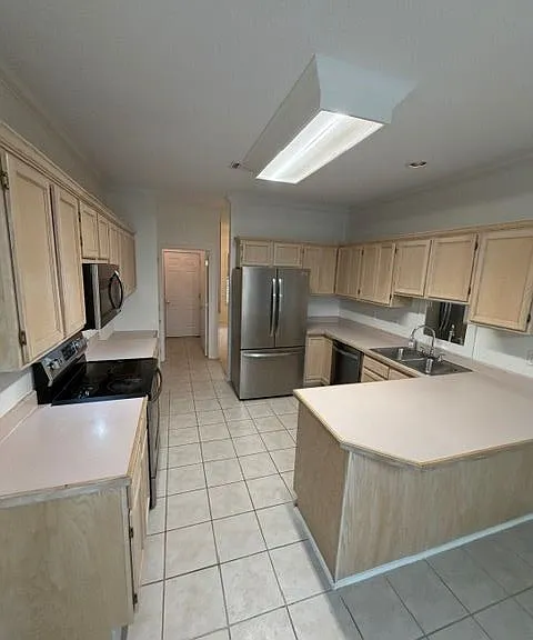 883 Alawai Ave — Photo 12
