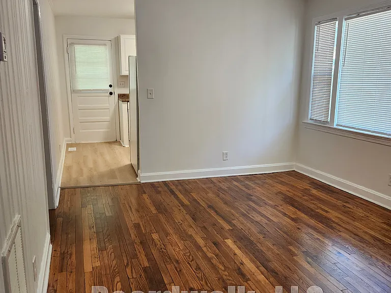 26 Orlando Ave — Photo 2