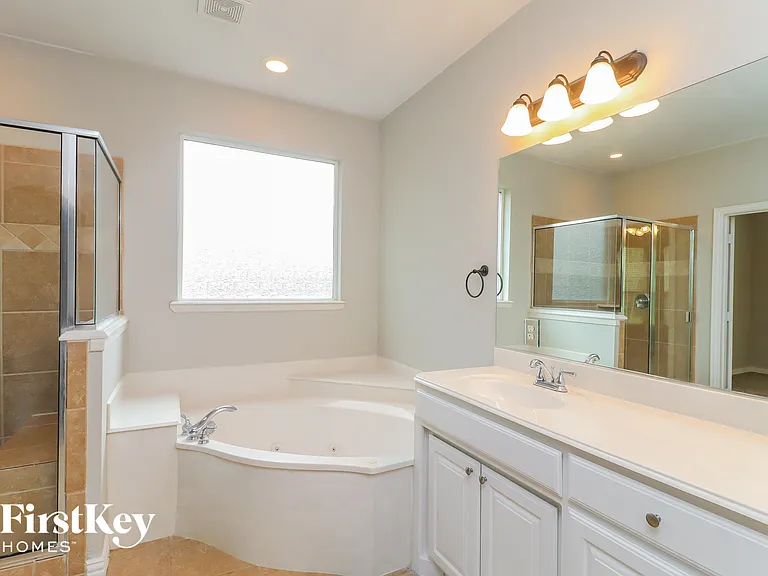 5228 Estrella Ln — Photo 11