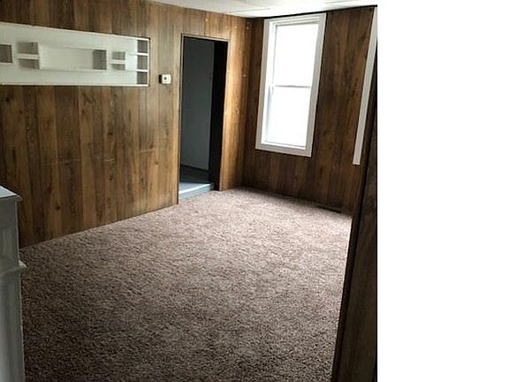 3rd image of 1115 Uhlhorn St