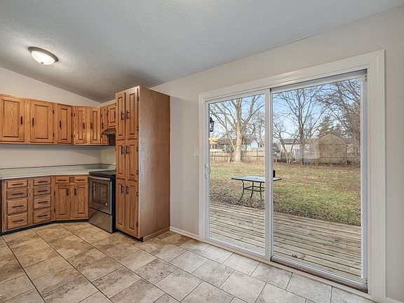 5th image of 1116 Milwaukee Ct