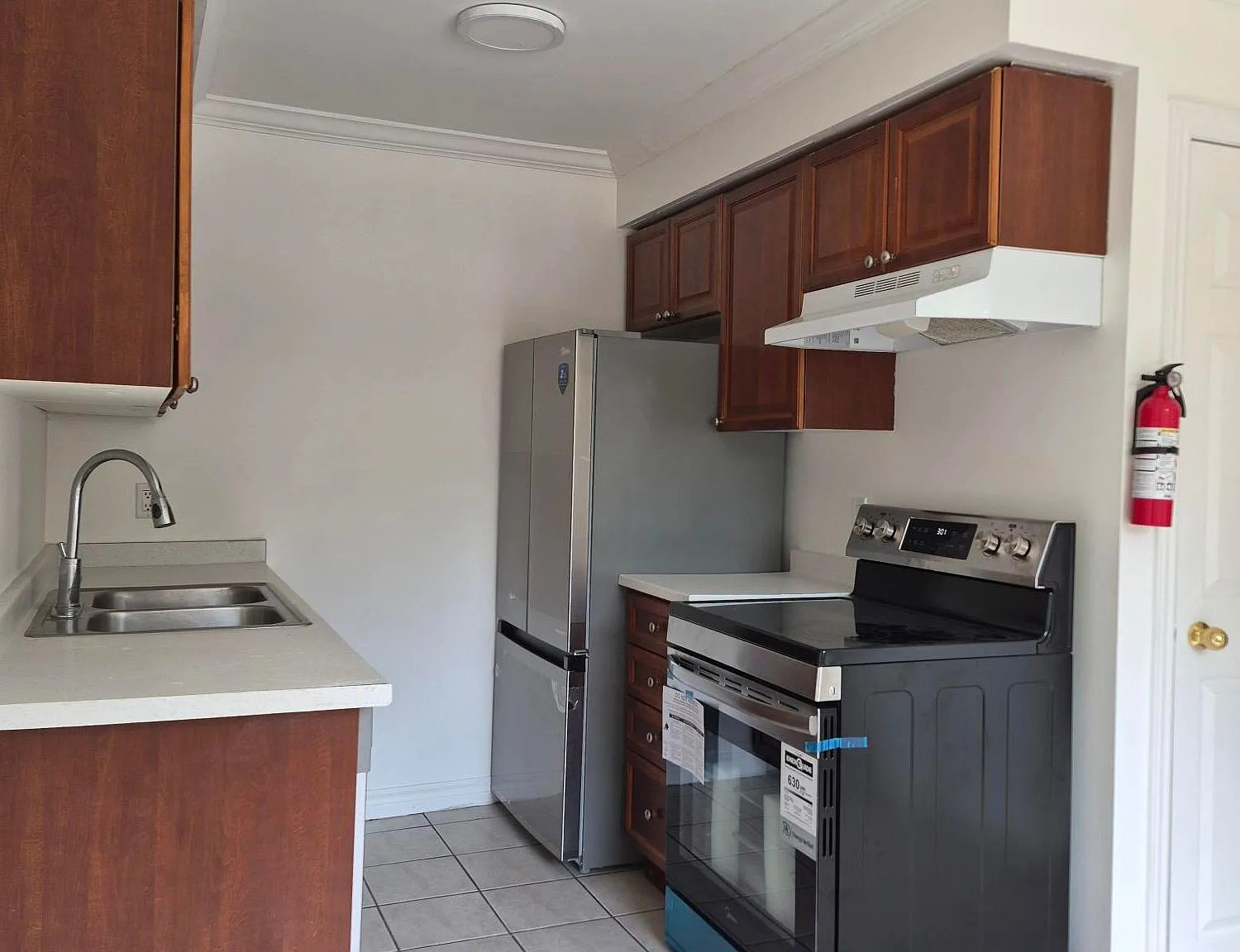 3 bed, $2,195 — Photo 3