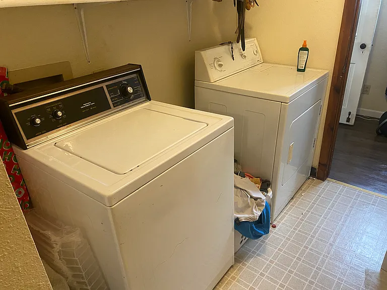 1016 Bross St #A — Photo 10