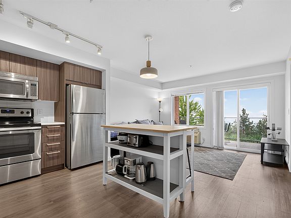 3rd image of 883 Academy Way #103