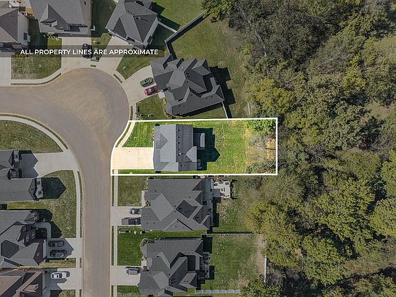 2nd image of 324 Kildeer Dr