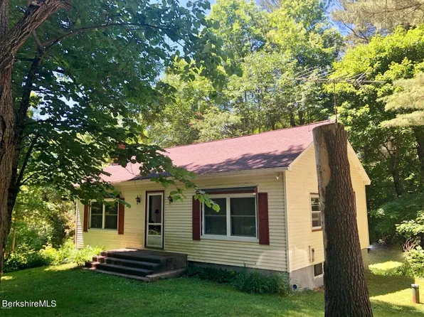 280 West Rd, Richmond, MA 01254