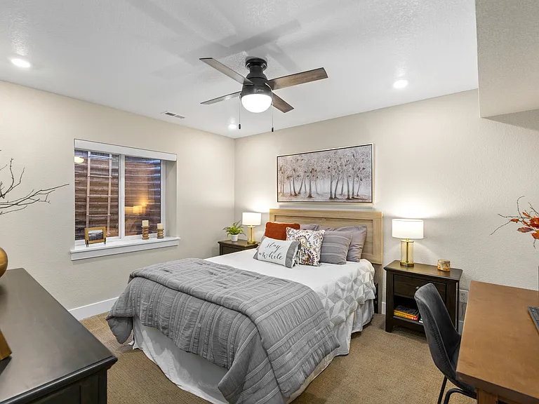 3175 Hamal Cir #B — Photo 19