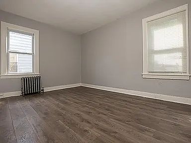 3rd image of 311 Vermont Ave #1RA