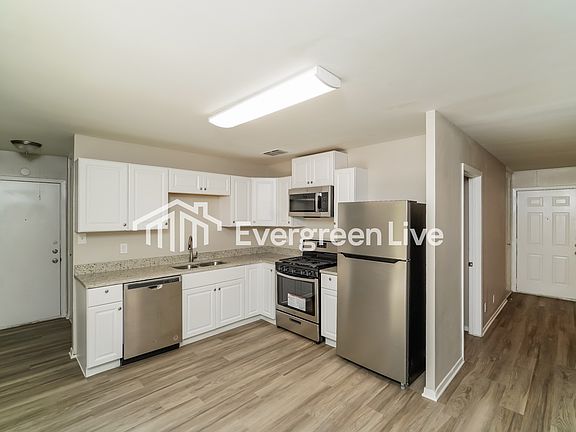 3rd image of 800 Aero Ave