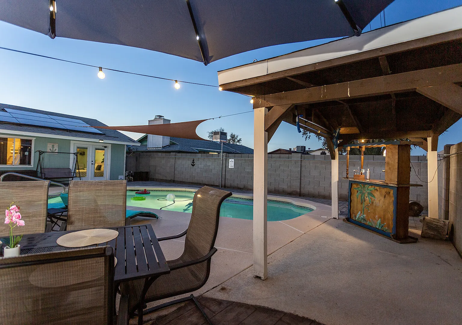 Four Bedroom Pool Home — Photo 4