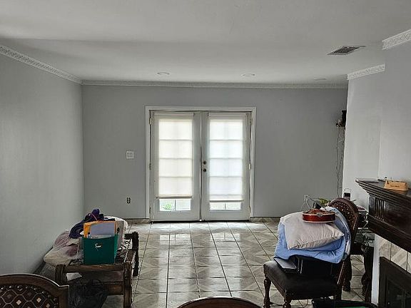 5th image of 4928 Fairway Blvd