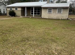 201 E Pinson St, Sylvester, GA 31791