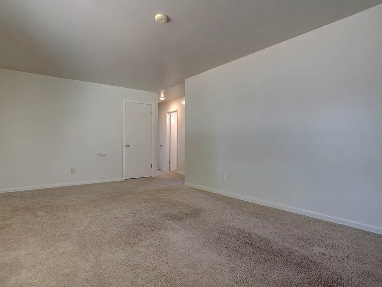 16270 W 14th Ave — Photo 5