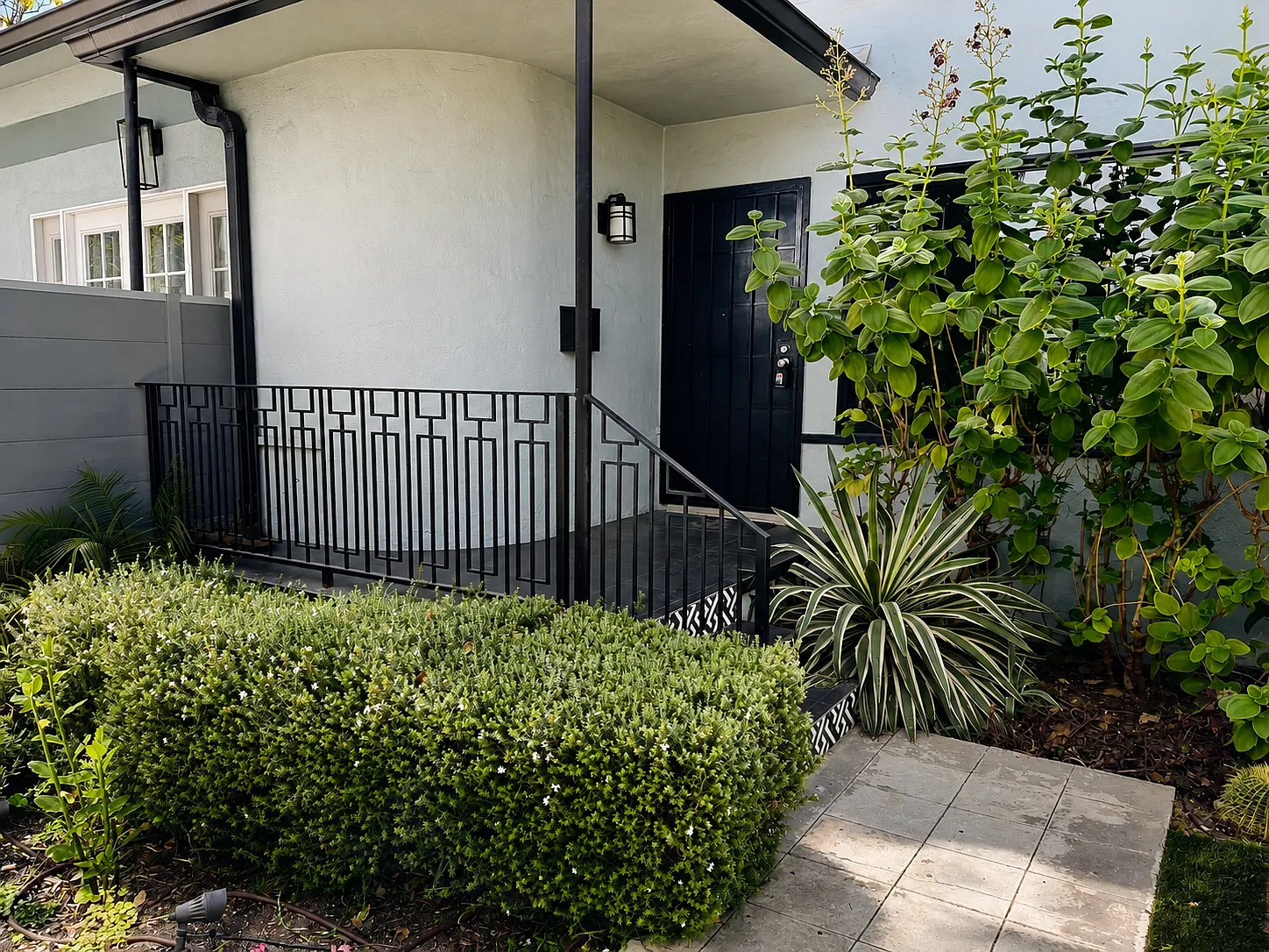 2 bed, 1.5 bath, 1215 sqft, $6,500 — Photo 2