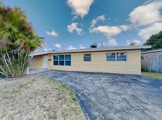 7421 Shalimar St, Hollywood, FL 33023