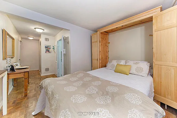 Sold by Town Residential | media 2