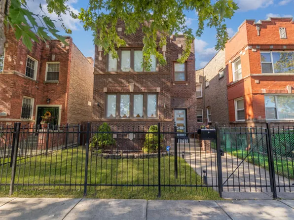 8050 S Oglesby Ave, Chicago, IL 60617