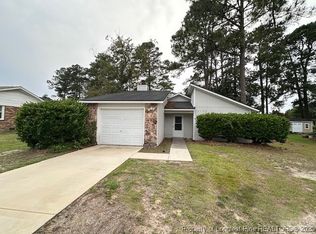 1128 Thornwood Pl, Fayetteville, NC 28304