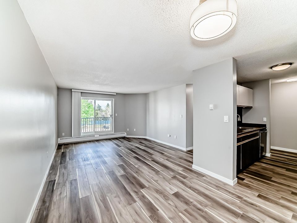 1st image of 2508 50th St NW #306