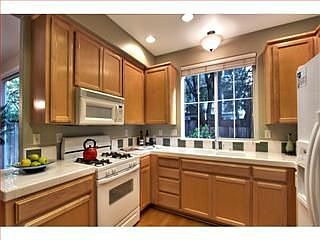 2nd image of 454 Whisman Park Dr