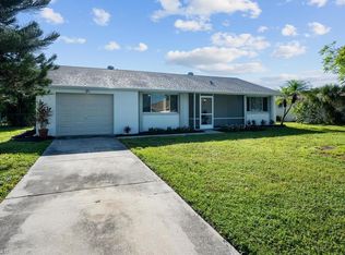 707 NE 17th Pl, Cape Coral, FL 33909