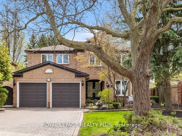 1504 Tanner Ct, Oakville, ON L6M 2Z3