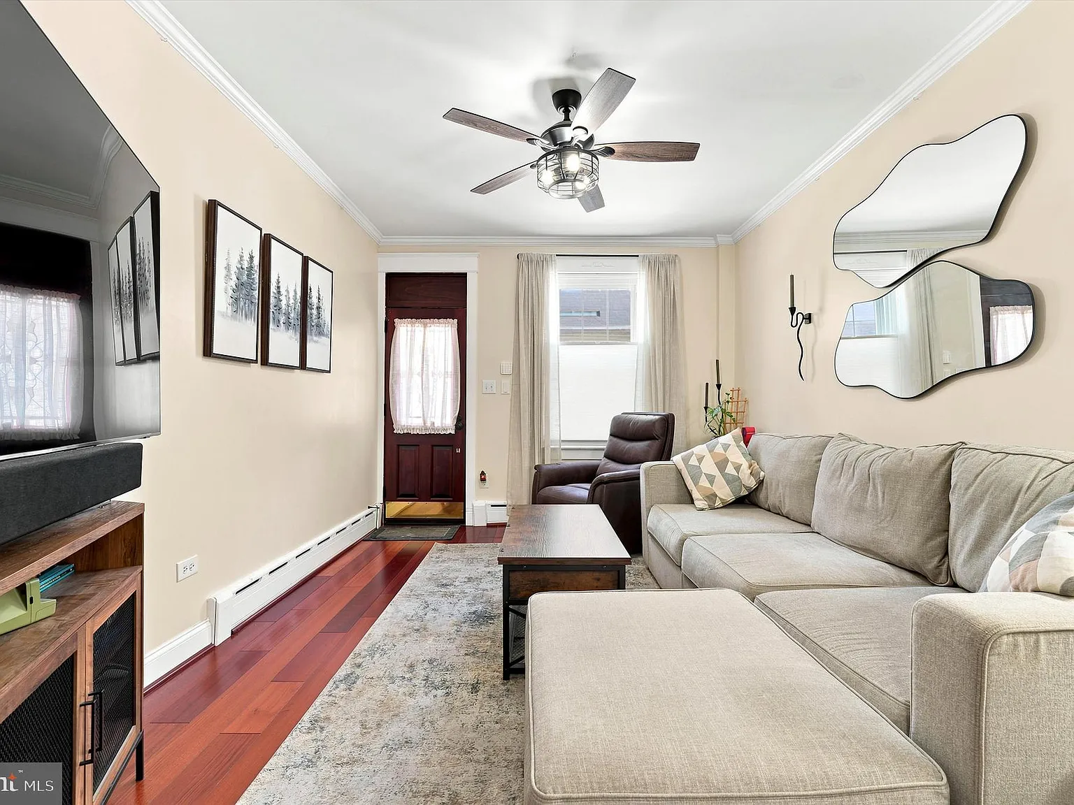 2 bed, 752 sqft, $2,200 — Photo 4