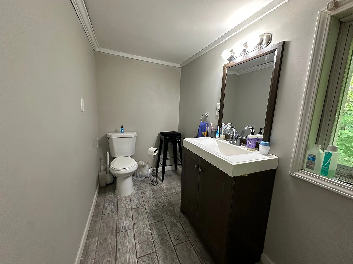 Shared Living in a 6-Bed, 3-Bath Oasis! — Photo 2
