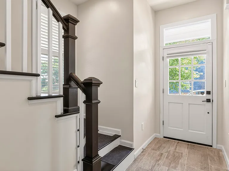 1303 Maple View Pl SE — Photo 13