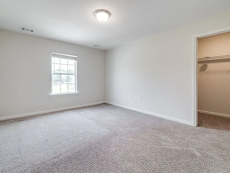 176 Barfield Way — Photo 4
