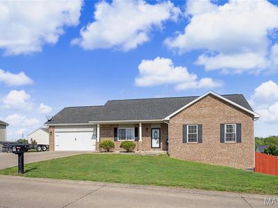 233 Oak Meadow Dr, Jackson, MO, 63755
